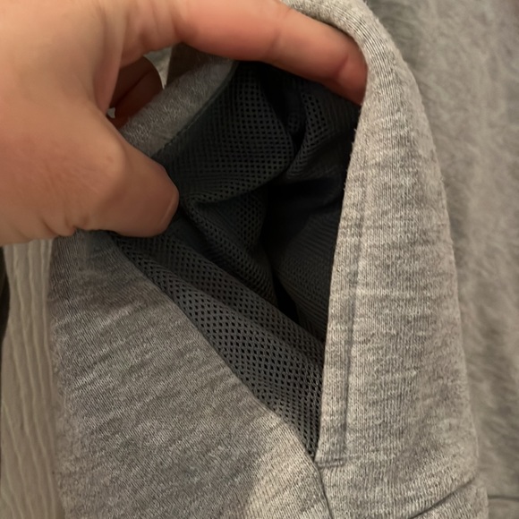 ✨HP✨ Nike Dri-FIT zip up hoodie, S. Soft. EUC. Mesh lining on hood & pockets. - Picture 5 of 7